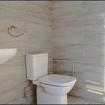 Chalet Peñuelas Con Piscina