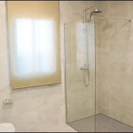 Penuelas Con Piscina シャレー *